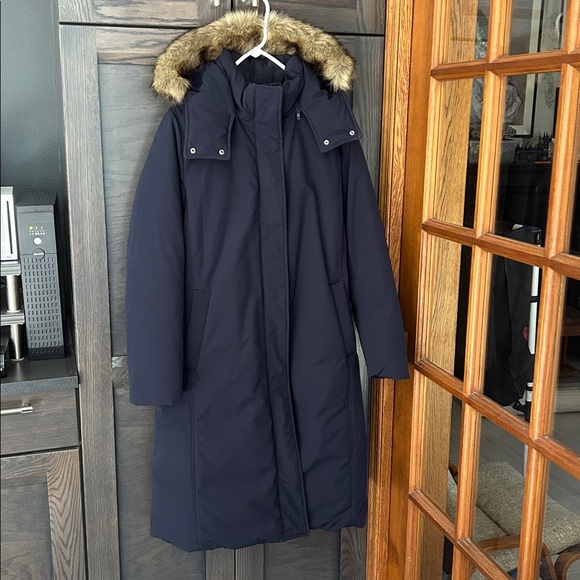 Uniqlo Jackets & Blazers - Uniqlo Navy Long Puffer Coat with Plush Detachable Hood
